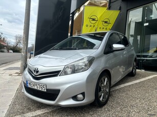 Toyota Yaris '13 +ΟΘΟΝΗ-CAMERA