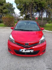 Toyota Yaris '13 LOUNGE