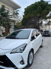 Toyota Yaris '17 1.5 HYBRID ACTIVE