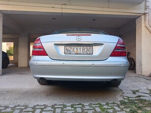 Mercedes-Benz E 200 '02 W211