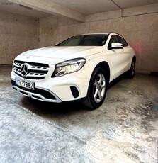 Mercedes-Benz GLA 200 '18