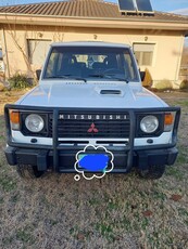 Mitsubishi Pajero '90