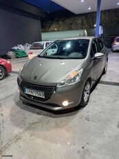 Peugeot 208 '14