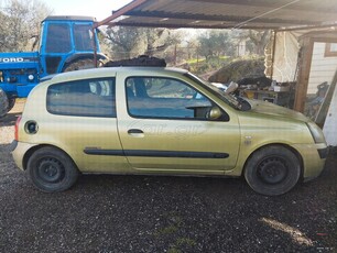 Renault Clio '04