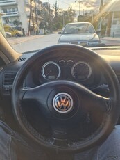 Volkswagen Golf '02