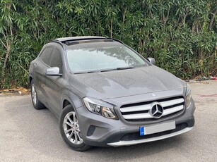 Mercedes-Benz GLA 180 '17 Πανοραμική οροφή 1.5D Style 109HP Ελληνικό Κάμερα !