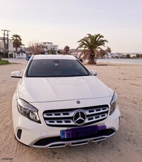 Mercedes-Benz GLA 180 '17 Diesel - Ελληνικό - service σε επισημο συνεργείο