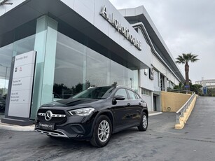 Mercedes-Benz GLA 180 '23 7G-DCT 1.3lt 136hp