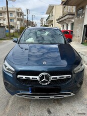 Mercedes-Benz GLA 200 '22 GLA 200