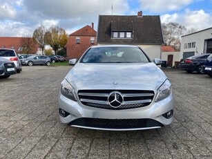 Mercedes-Benz A 180 '14 BLUEEFFICIENCY EDITION STYLE