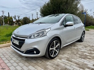 Peugeot 208 '15 1.2. e-THP Féline