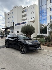 Porsche Cayenne '21 E-Hybrid 462ps Carbon Fiber Package