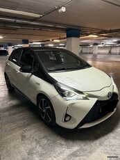 Toyota Yaris '20 1.5 HYBRID BI-TONE