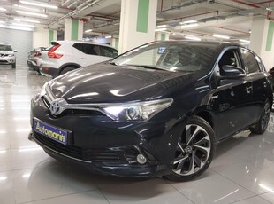 Toyota Auris 1.8 (2016)