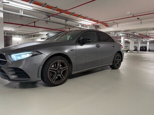 Mercedes-Benz A 250 '20 AMG-Line Pano Led