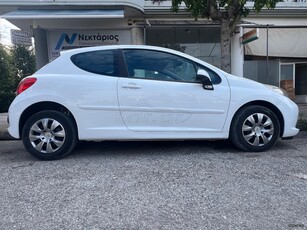 Peugeot 207 '08 1.4 automatic