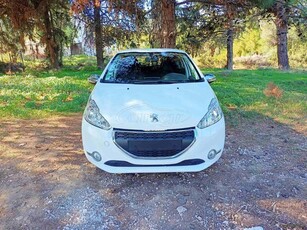 Peugeot 208 '15 1.2 VTi Style