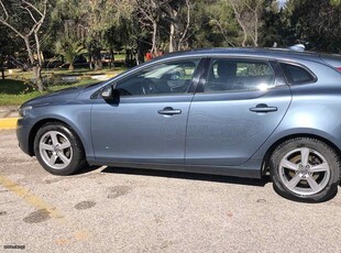 Volvo V40 '13 D2