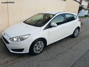 FORD FOCUS Χρώμα original σαν καινούριο 2015