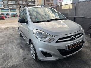 Hyundai i 10 '11 1100 full bookservise!!