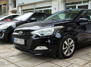 Hyundai i 20 '16 1.1 YES! Gold.