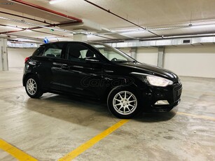 Hyundai i 20 '18 alu*book