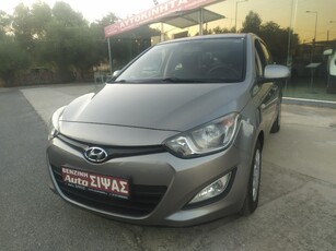 HYUNDAI i20 2013