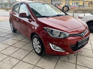 HYUNDAI i20 2013