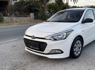 HYUNDAI i20 2017