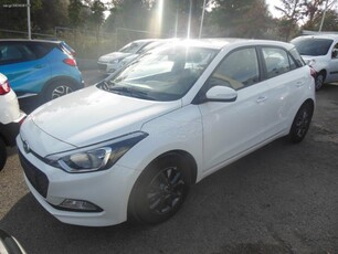 HYUNDAI i20 1.2CC NAVI KAMERA 2018