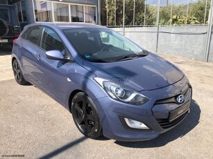 HYUNDAI i30 2013