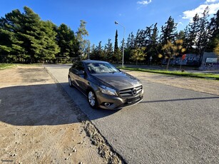 Mercedes-Benz A 180 '14 BLUEEFFICIENCY STYLE