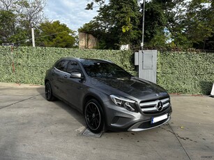 Mercedes-Benz GLA 180 '16