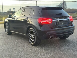 Mercedes-Benz GLA 220 '14 Night edition