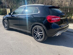 Mercedes-Benz GLA 220 '17 d Urban 7G-DCT 4 matic Sport