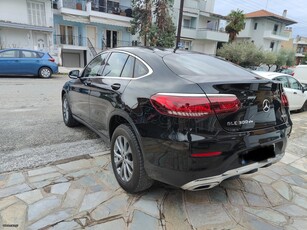 Mercedes-Benz GLC Coupe '21 GLC 300 de