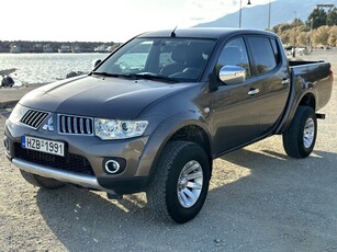 Mitsubishi L200 '12 L200