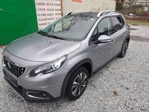 Peugeot 2008 '16 1.2 PURE TECH 110 ALLURE