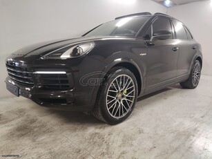 PORSCHE CAYENNE S HYBRID PLUG IN PANORAMA CHRONO PACKET 2020