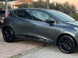 Renault Clio '17 Π Ο Υ Λ Η Θ Η Κ Ε