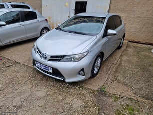 TOYOTA AURIS 1.4 D