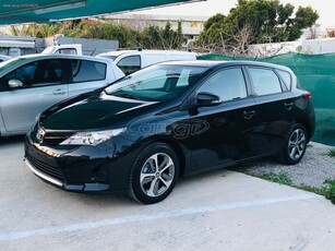 TOYOTA AURIS D