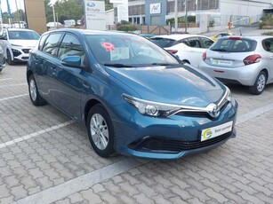 TOYOTA AURIS LIVE 2017