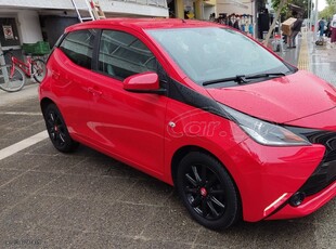 Toyota Aygo '16 1.0 x-play connect x-shift