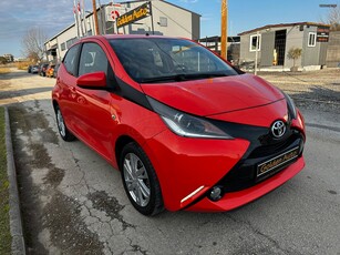 Toyota Aygo (X) '16 Xplay! Full!! camera !! Book servise!!