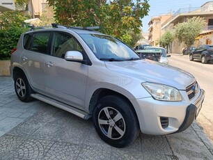 TOYOTA RAV4 2009