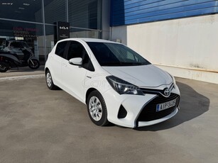 Toyota Yaris '15 HYBRID