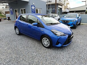 Toyota Yaris '19 1.5 100hp Hybrid Comfort