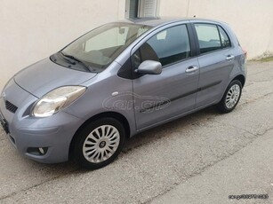 TOYOTA YARIS Original χρώμα βιβλίο service 2011