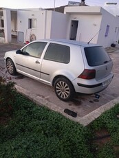 Volkswagen Golf '04